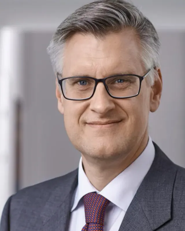 Porträt von Mag. Bernhard Scharmüller